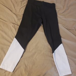 Forever 21 Black/White leggings